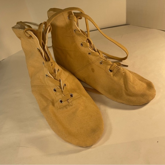 Danzcue Adult Canvas Jazz Boots Shoes Fitting: Order 1/2 - 1 size up comfort fit - Picture 3 of 13